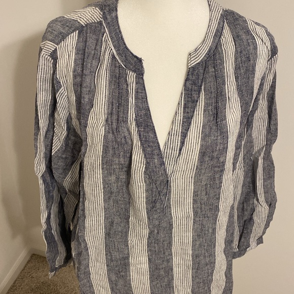 Linnen Vneck blouse - Picture 2 of 3